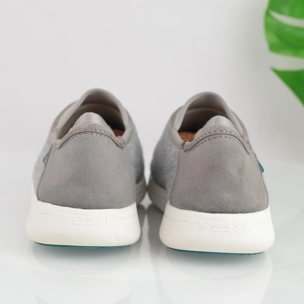 Vessi Mens Sunday Slip On Shoes Size 11 Waterproof Gray Comfort Casual Slippers